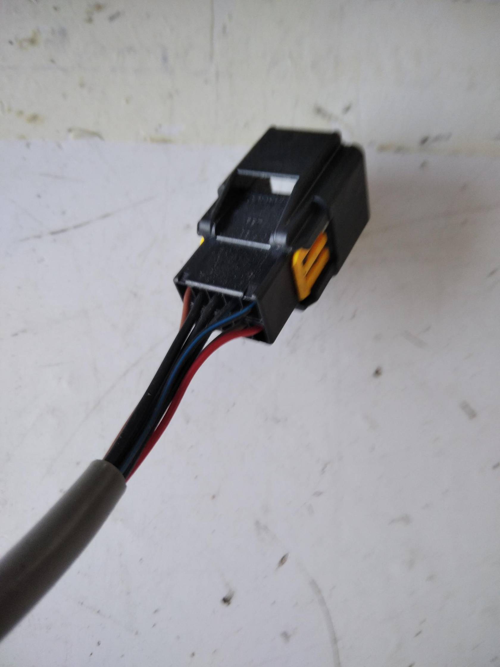 Retrovisore est. dx.